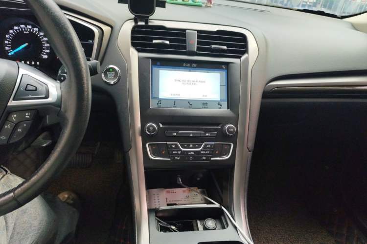 Used Ford Mondeo 2018 EcoBoost 180 Luxury Model Audio And AC Panel