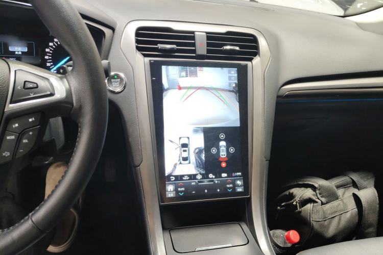 Used Ford Mondeo 2018 EcoBoost 180 Fashion Edition Audio And AC Panel