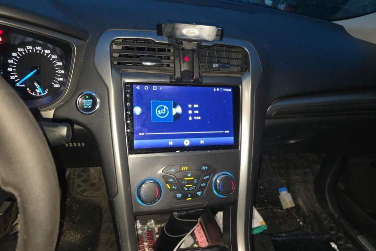 Used Ford Mondeo 2018 EcoBoost 180 Smart Control Fashion Model China V Standard Audio And AC Panel