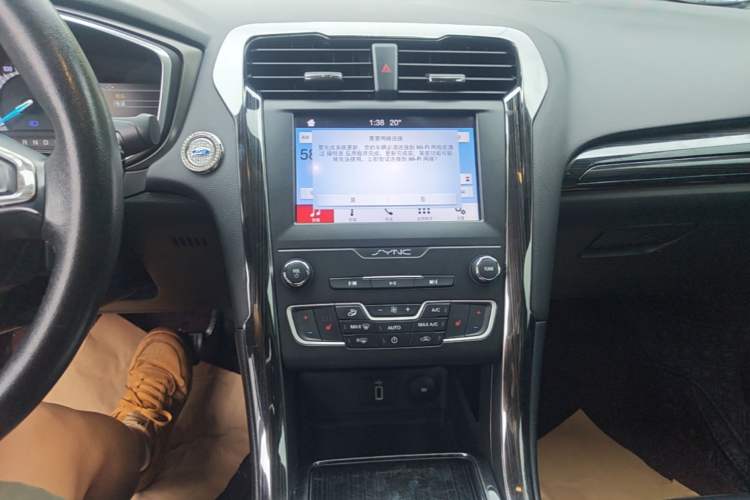 Used Ford Mondeo 2018 EcoBoost 180 SmartControl Luxury Model China V Standard Audio And AC Panel