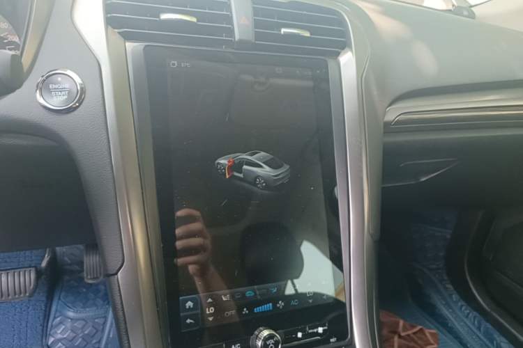 Used Ford Mondeo 2018 EcoBoost 180 Smart Control Fashion Model China VI Standard Audio And AC Panel