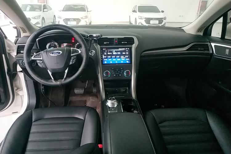 Used Ford Mondeo 2018 EcoBoost 180 Smart Control Fashion Model China V Standard Center Console