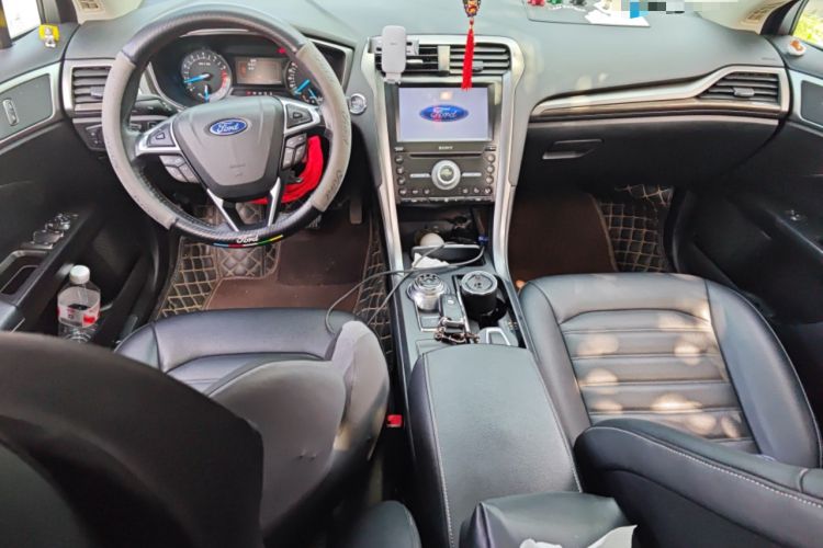 Used Ford Mondeo 2018 EcoBoost 200 Smart Control Fashion Model China V Standard Center Console