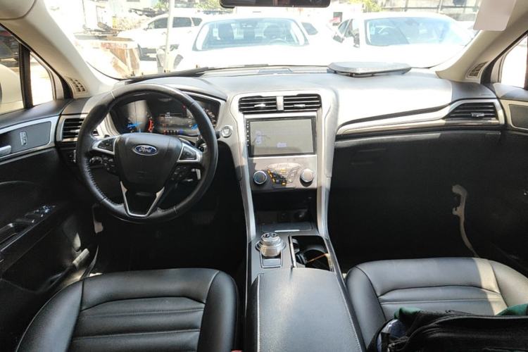 Used Ford Mondeo 2018 EcoBoost 180 Smart Control Fashion Model China V Standard Center Console