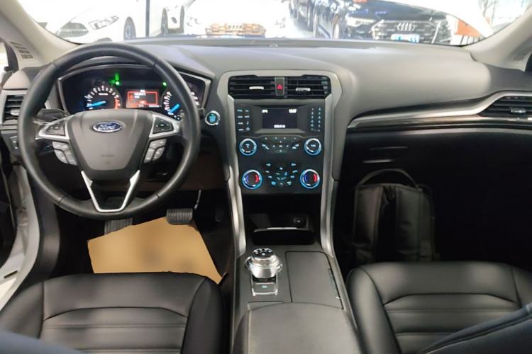 Used Ford Mondeo 2018 EcoBoost 180 Smart Control Fashion Model China V Standard Center Console