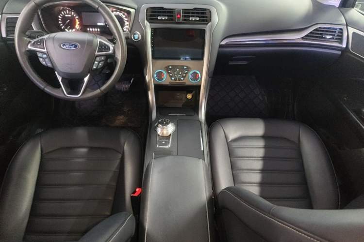 Used Ford Mondeo 2018 EcoBoost 200 Smart Control Fashion Model China V Standard Center Console