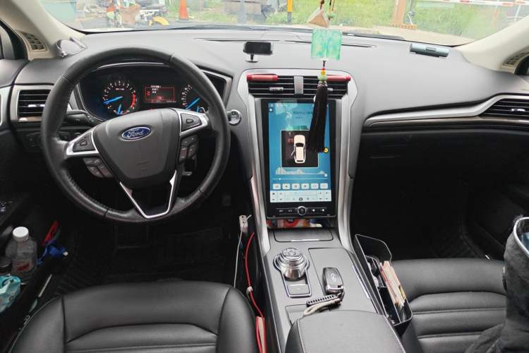 Used Ford Mondeo 2018 EcoBoost 180 Smart Control Fashion Model China V Standard Center Console