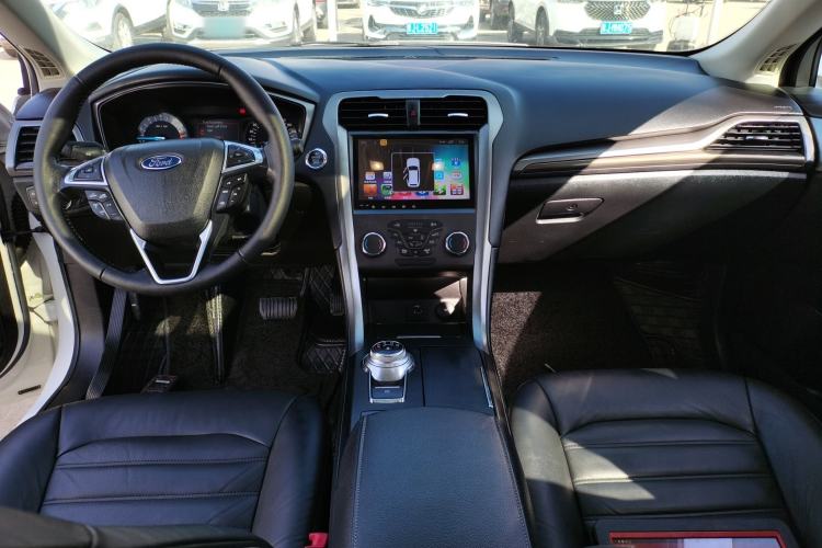 Used Ford Mondeo 2018 EcoBoost 180 Fashion Edition Center Console