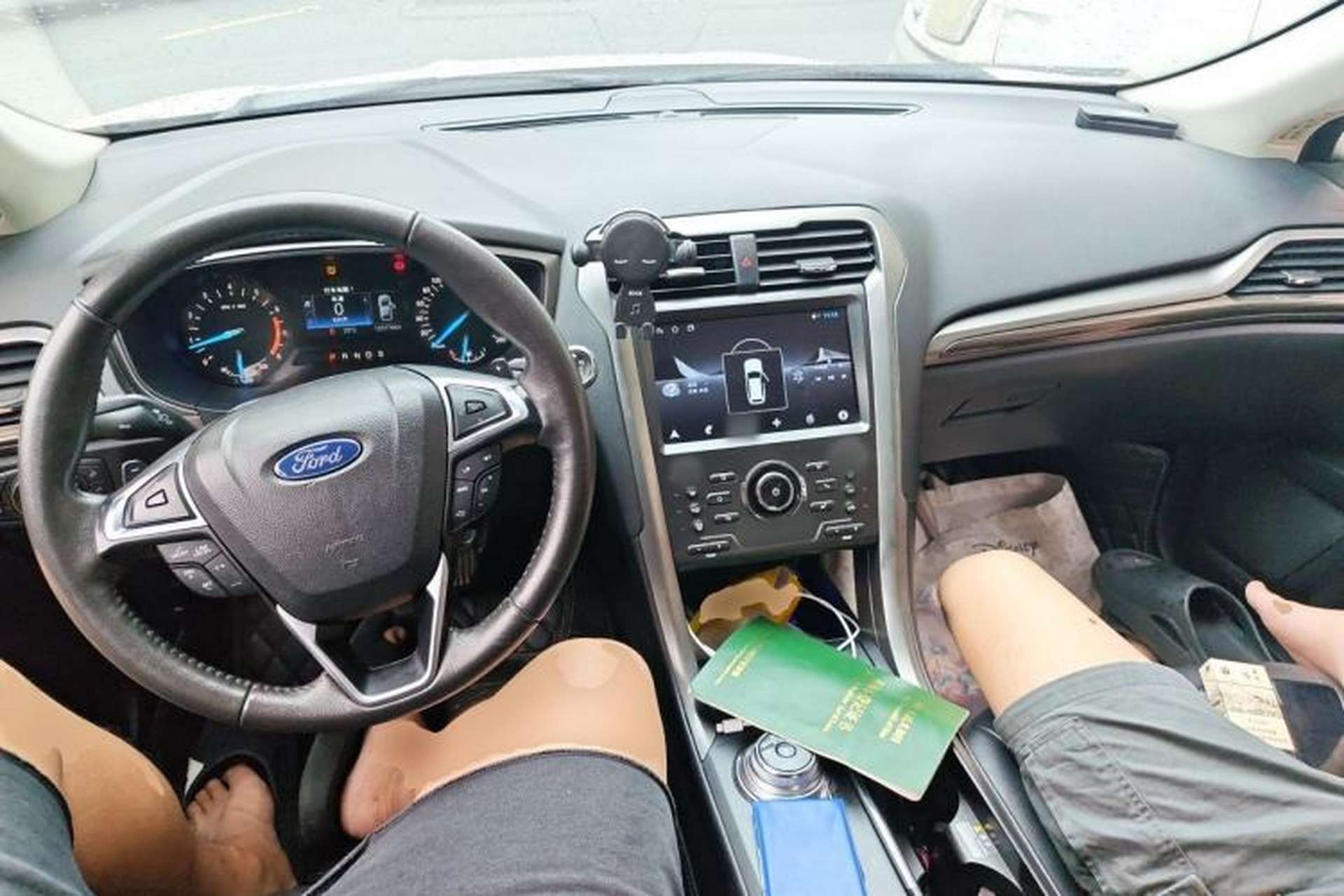 Used Ford Mondeo 2018 EcoBoost 180 Fashion Edition Center Console