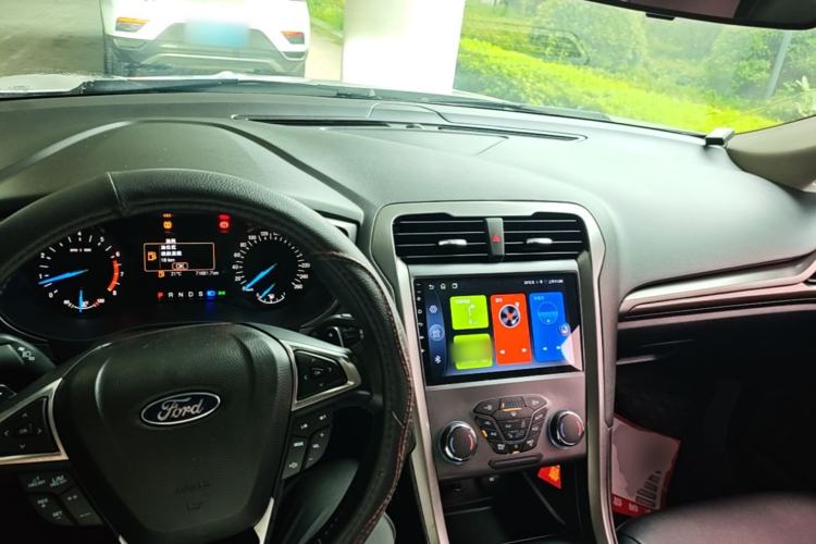 Used Ford Mondeo 2018 EcoBoost 180 Smart Control Fashion Model China V Standard Center Console