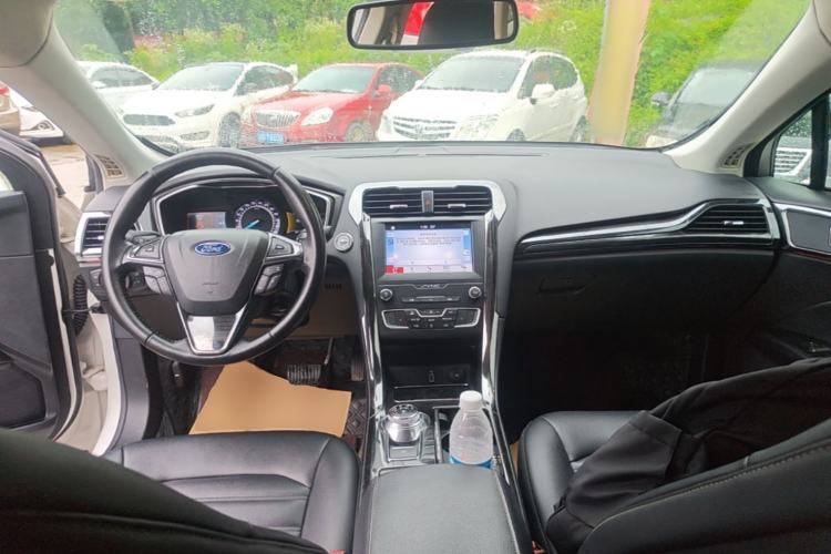 Used Ford Mondeo 2018 EcoBoost 180 SmartControl Luxury Model China V Standard Center Console