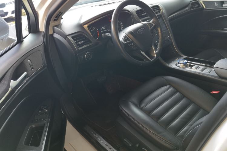 Used Ford Mondeo 2018 EcoBoost 200 Stylish Model Driver Seat