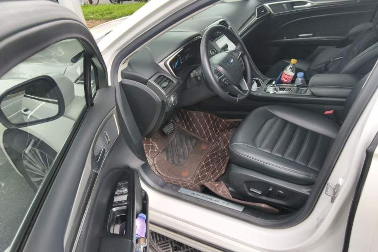 Used Ford Mondeo 2018 EcoBoost 200 Intelligent Control Luxury Model China V Standard Driver Seat