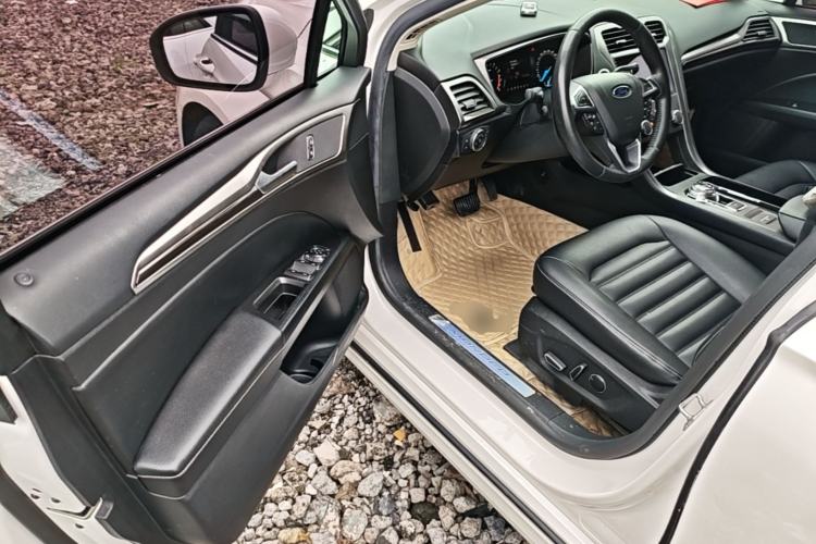 Used Ford Mondeo 2018 EcoBoost 180 Smart Control Fashion Model China VI Standard Driver Seat
