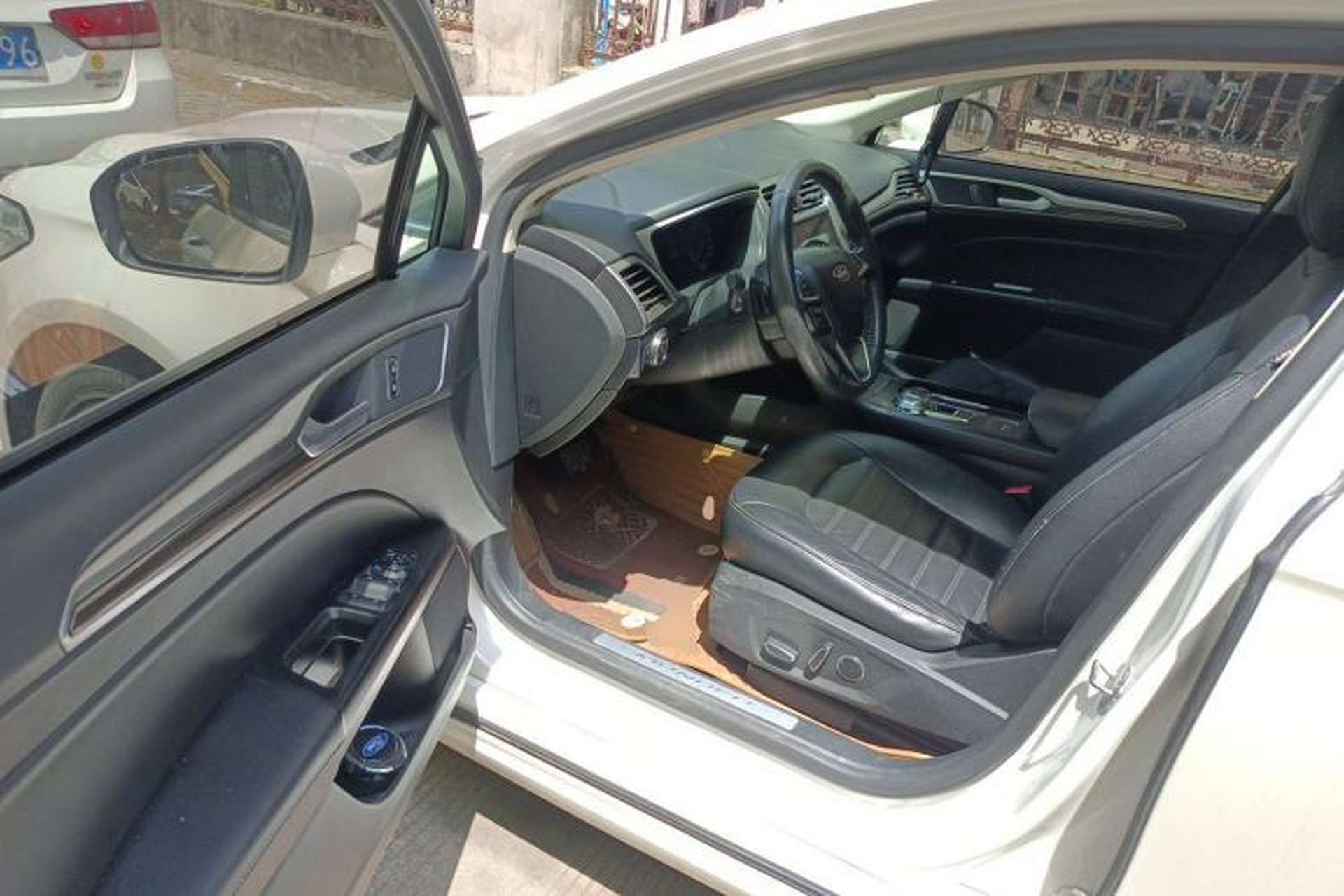 Used Ford Mondeo 2018 EcoBoost 180 Smart Control Fashion Model China V Standard Driver Seat