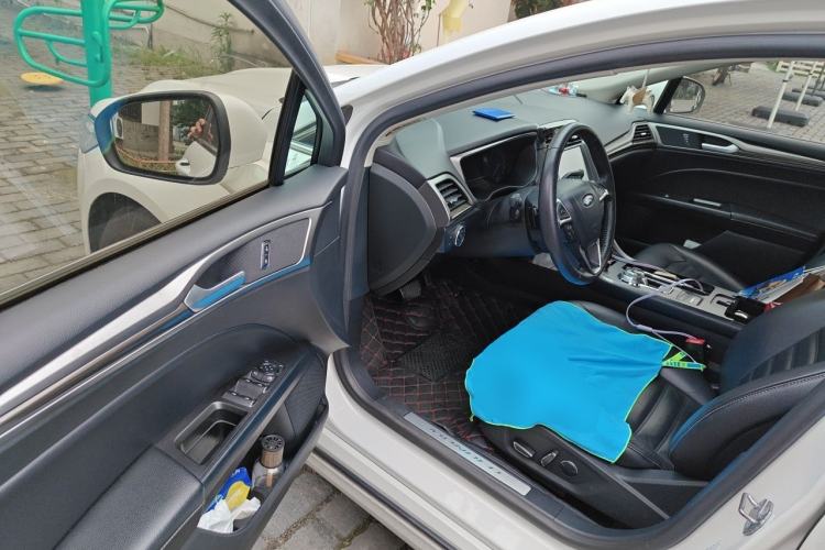 Used Ford Mondeo 2018 EcoBoost 200 Stylish Model Driver Seat