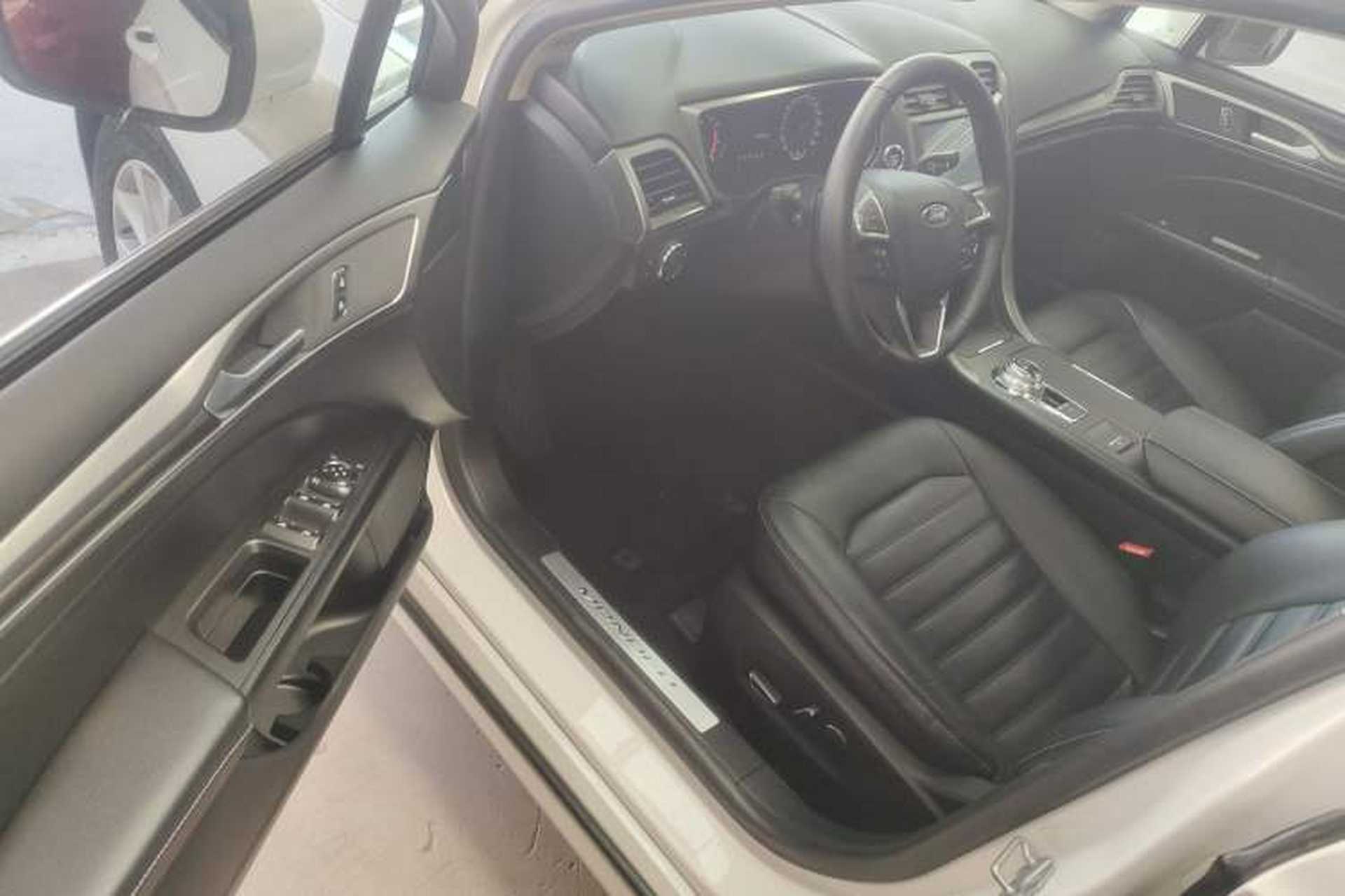Used Ford Mondeo 2018 EcoBoost 200 Stylish Model Driver Seat
