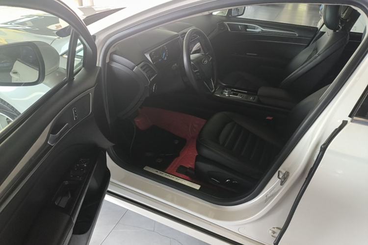 Used Ford Mondeo 2018 EcoBoost 180 Smart Control Fashion Model China V Standard Driver Seat