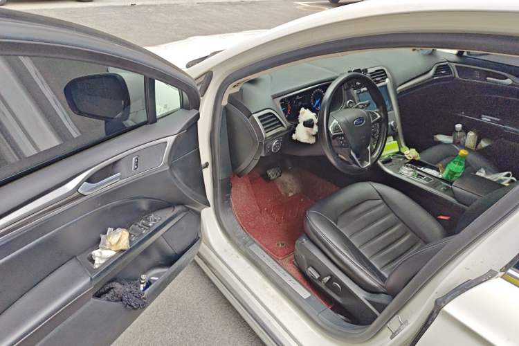 Used Ford Mondeo 2018 EcoBoost 180 Smart Control Fashion Model China V Standard Driver Seat