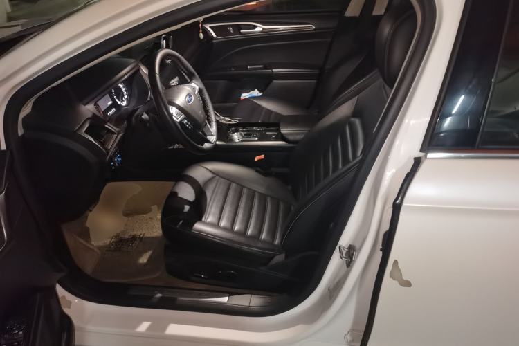 Used Ford Mondeo 2018 EcoBoost 180 Smart Control Fashion Model China V Standard Driver Seat