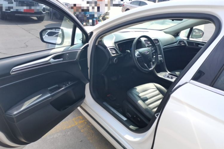 Used Ford Mondeo 2018 EcoBoost 180 Fashion Edition Driver Seat