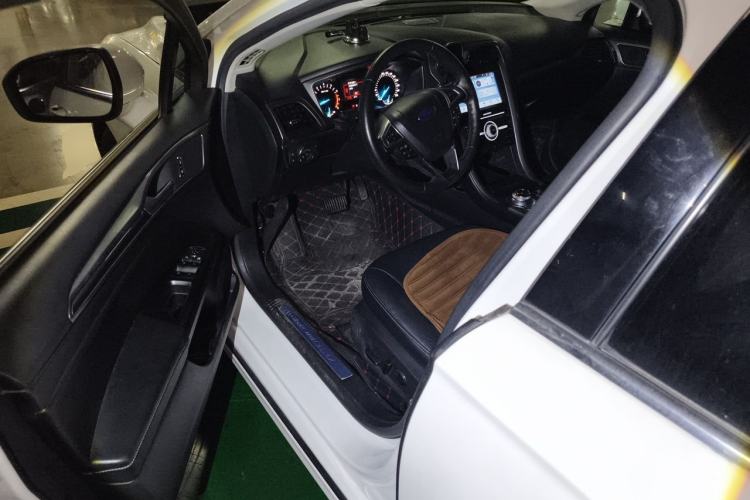 Used Ford Mondeo 2018 EcoBoost 180 Smart Control Fashion Model China V Standard Driver Seat