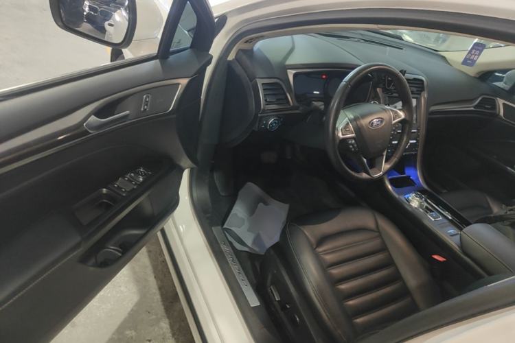 Used Ford Mondeo 2018 EcoBoost 180 Smart Control Fashion Model China V Standard Driver Seat