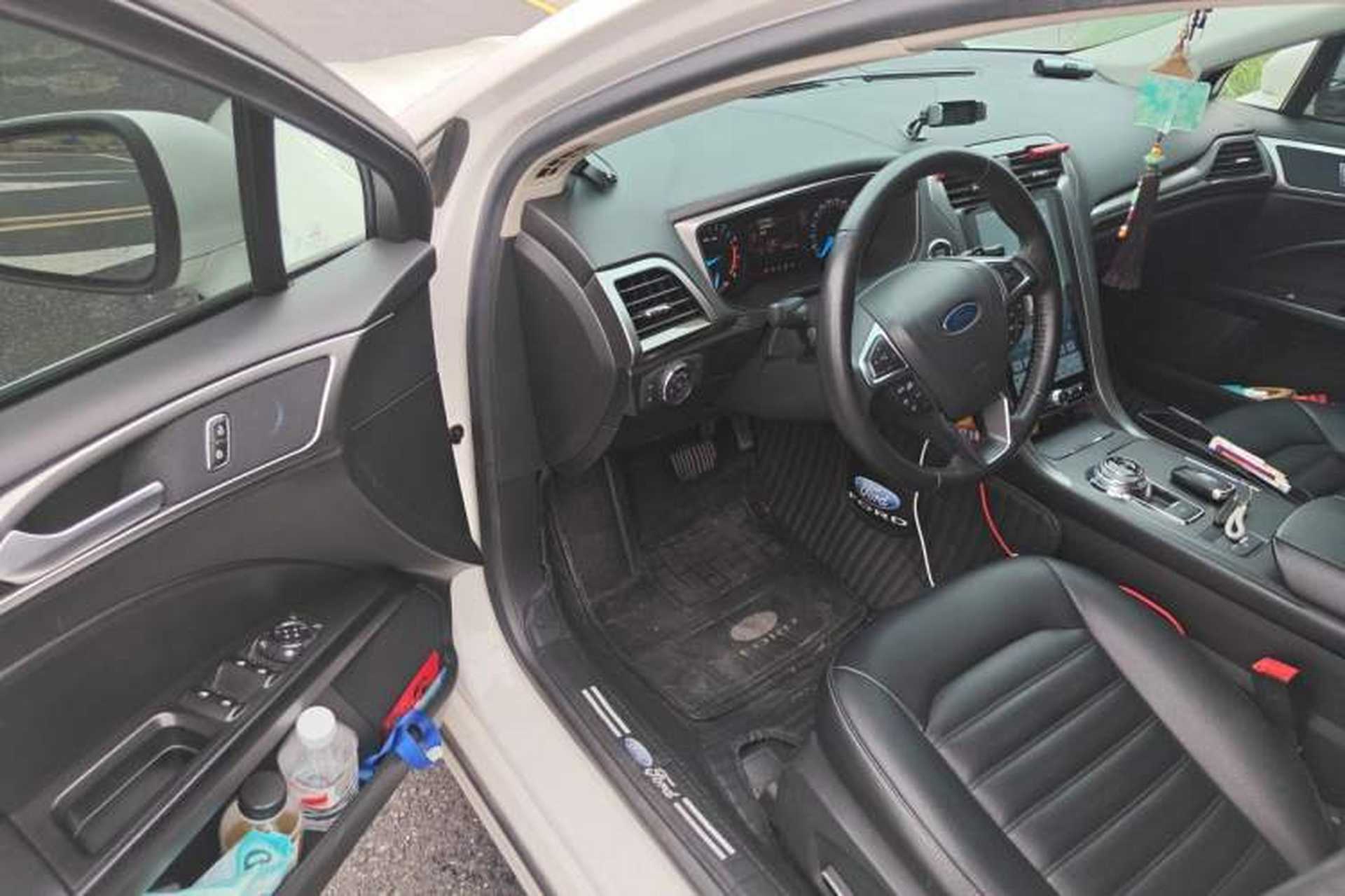 Used Ford Mondeo 2018 EcoBoost 180 Smart Control Fashion Model China V Standard Driver Seat