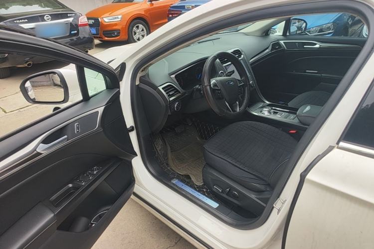 Used Ford Mondeo 2018 EcoBoost 200 Smart Control Fashion Model China VI Standard Driver Seat