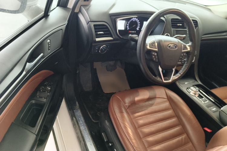 Used Ford Mondeo 2018 EcoBoost 180 Cognac Special Edition Driver Seat