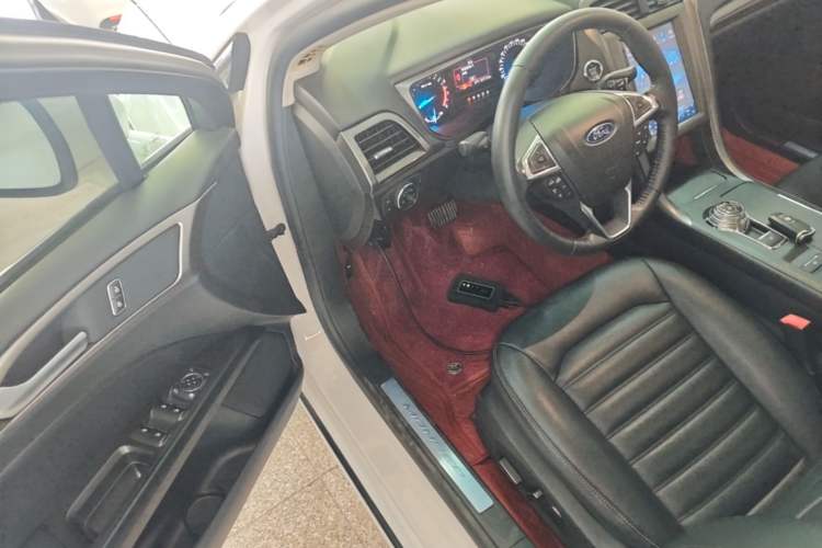 Used Ford Mondeo 2018 EcoBoost 180 Smart Control Fashion Model China V Standard Driver Seat
