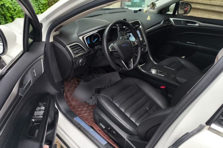 Used Ford Mondeo 2018 EcoBoost 200 Luxury Model Driver Seat