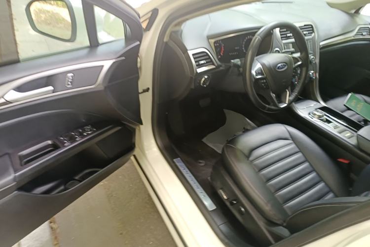 Used Ford Mondeo 2018 EcoBoost 180 Smart Control Fashion Model China V Standard Driver Seat