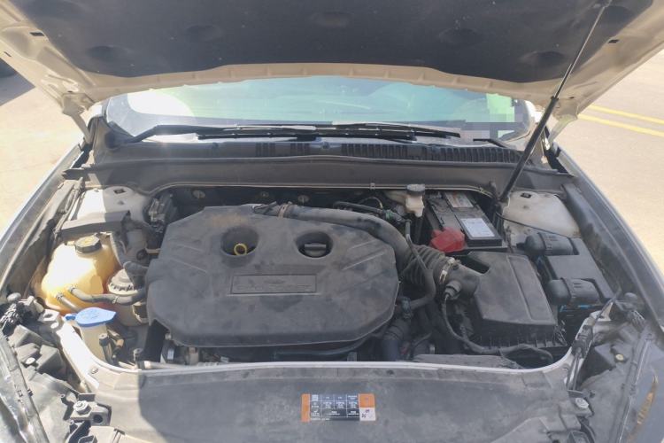 Used Ford Mondeo 2018 EcoBoost 200 Smart Control Fashion Model China V Standard Engine Bay