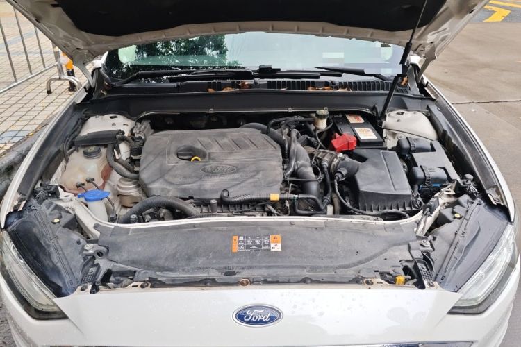 Used Ford Mondeo 2018 EcoBoost 180 Fashion Edition Engine Bay
