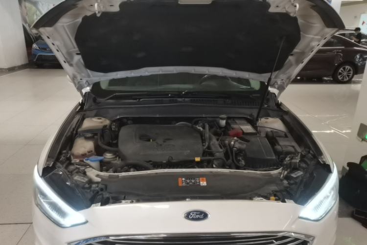 Used Ford Mondeo 2018 EcoBoost 180 Fashion Edition Engine Bay