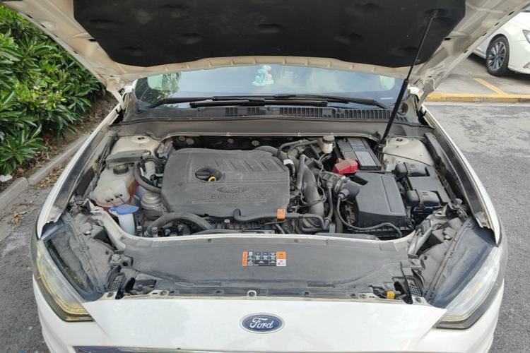 Used Ford Mondeo 2018 EcoBoost 180 Fashion Edition Engine Bay