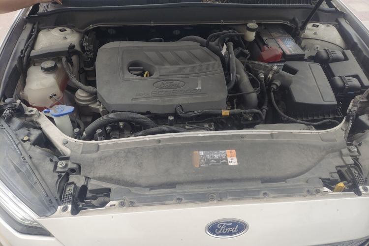 Used Ford Mondeo 2018 EcoBoost 180 Smart Control Fashion Model China V Standard Engine Bay