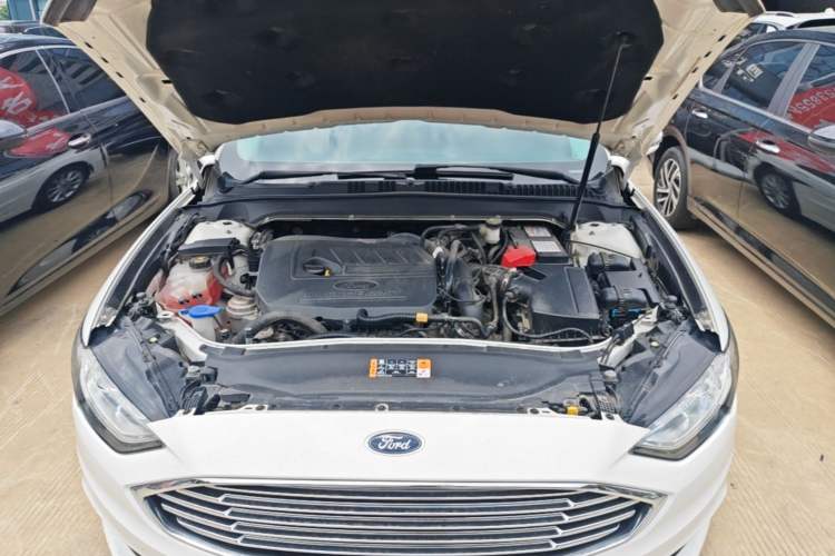 Used Ford Mondeo 2018 EcoBoost 180 Fashion Edition Engine Bay