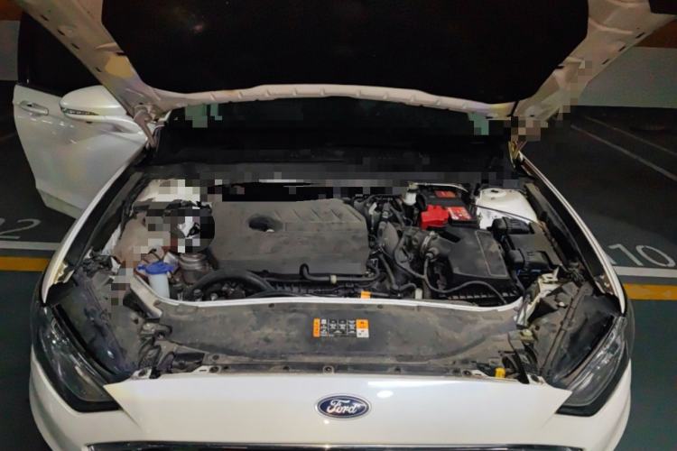 Used Ford Mondeo 2018 EcoBoost 180 Smart Control Fashion Model China V Standard Engine Bay