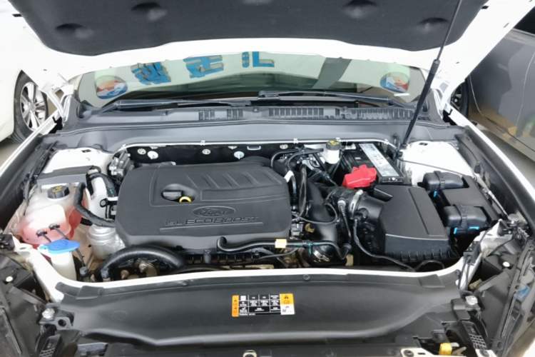 Used Ford Mondeo 2018 EcoBoost 180 Fashion Edition Engine Bay