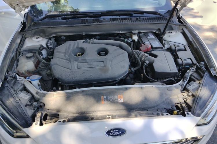Used Ford Mondeo 2018 EcoBoost 200 Luxury Model Engine Bay