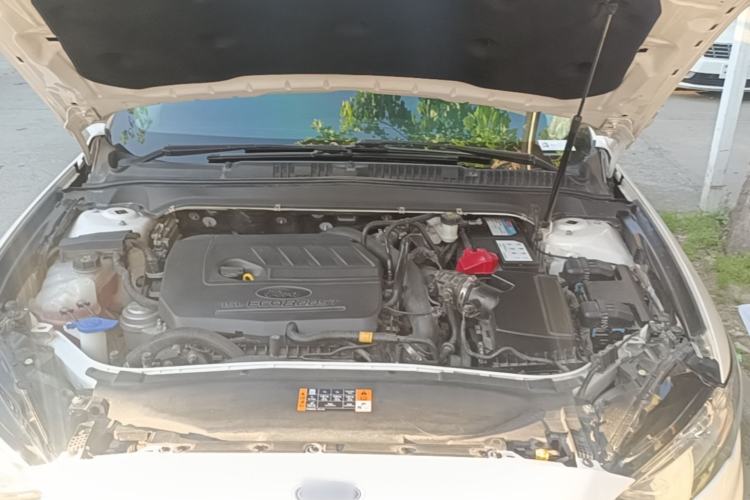 Used Ford Mondeo 2018 EcoBoost 180 Fashion Edition Engine Bay