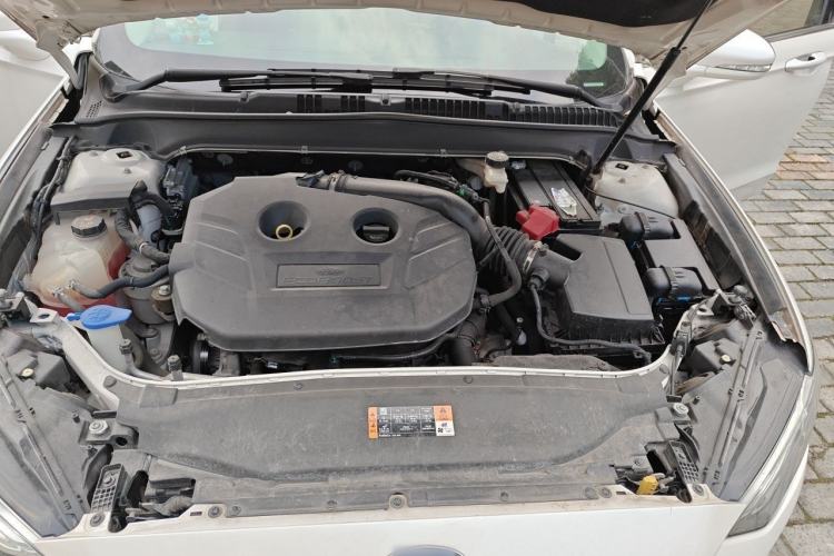 Used Ford Mondeo 2018 EcoBoost 200 Stylish Model Engine Bay