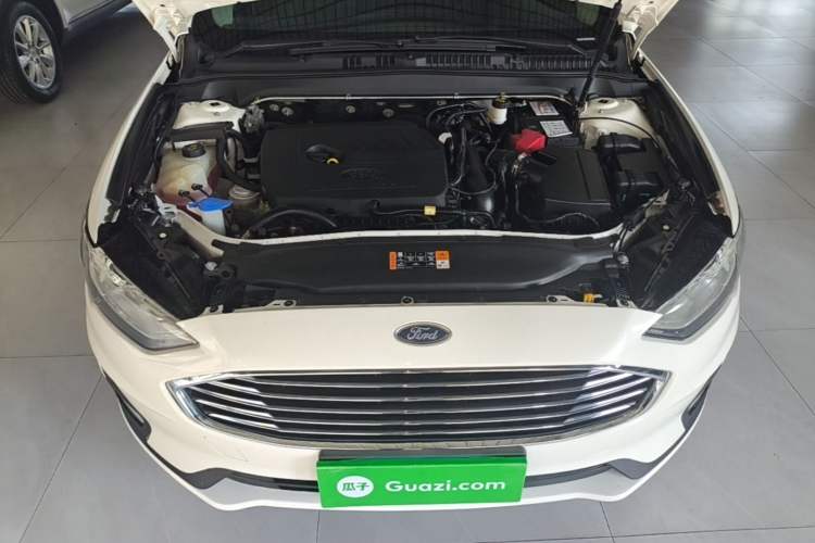 Used Ford Mondeo 2018 EcoBoost 180 Smart Control Fashion Model China V Standard Engine Bay