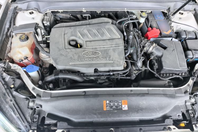 Used Ford Mondeo 2018 EcoBoost 180 Smart Control Fashion Model China V Standard Engine Bay