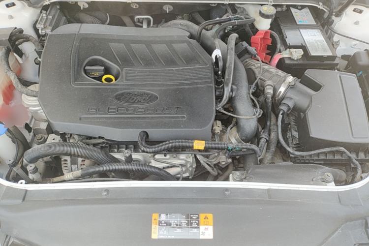 Used Ford Mondeo 2018 EcoBoost 180 Fashion Edition Engine Bay