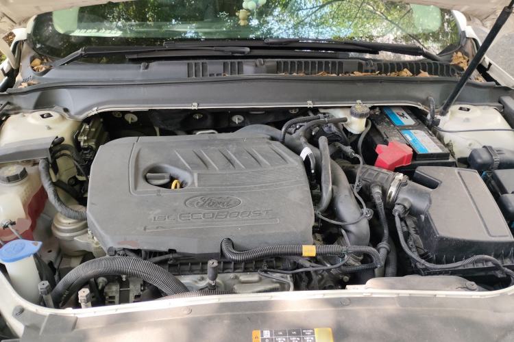 Used Ford Mondeo 2018 EcoBoost 180 Fashion Edition Engine Bay