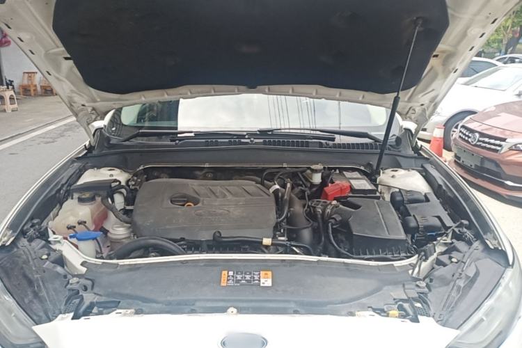 Used Ford Mondeo 2018 EcoBoost 180 Fashion Edition Engine Bay