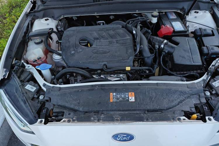 Used Ford Mondeo 2018 EcoBoost 180 SmartControl Luxury Model China V Standard Engine Bay